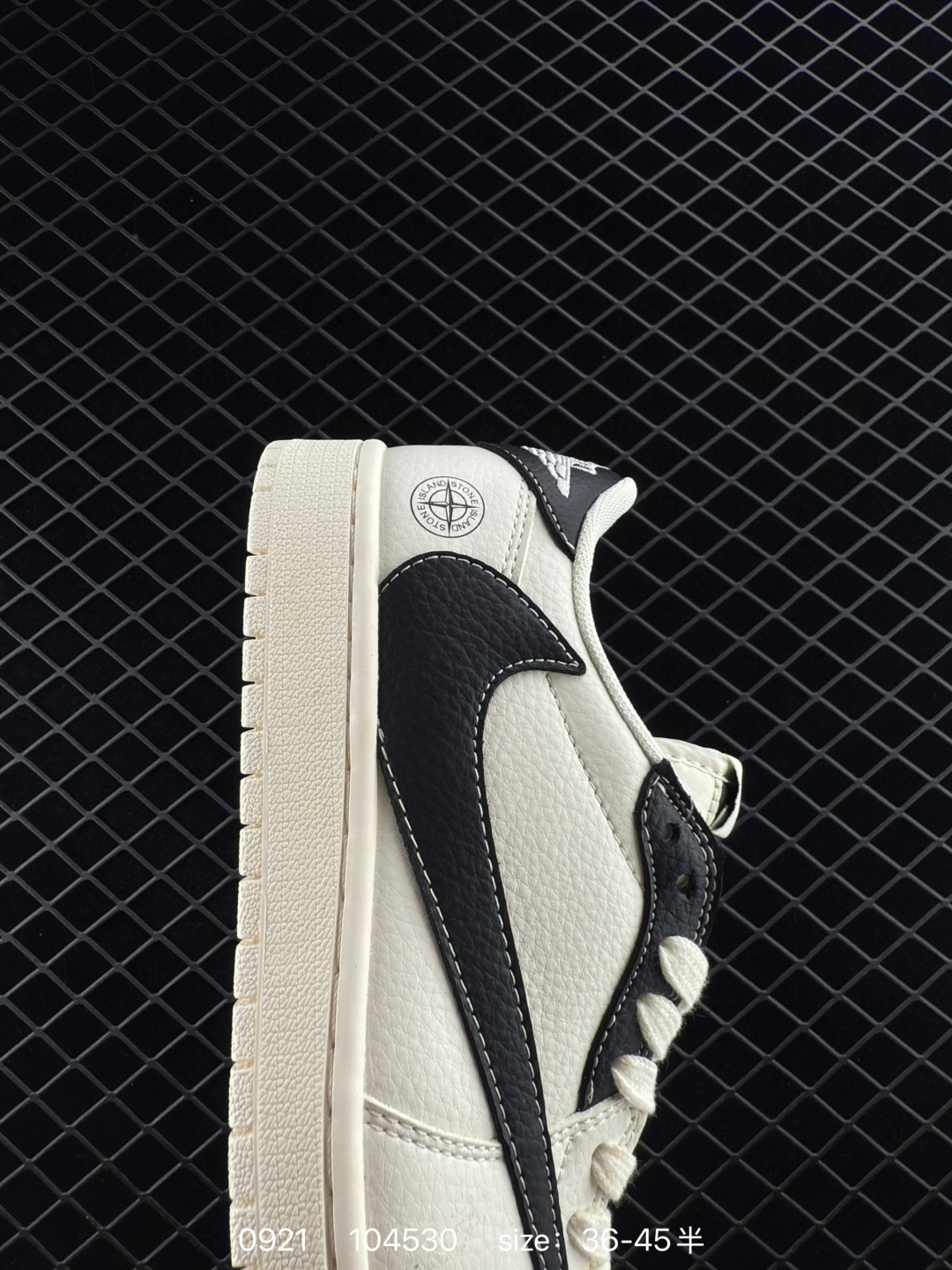 Travis Scott x Air Jordan 1 ” Reverse Mocha “